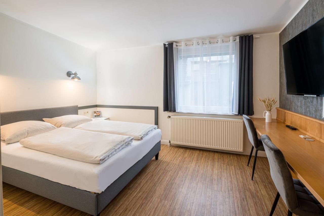 Schaefers Hotel, Self-Check-In, Cafe Und Baecker Am Hotel Vechta Bagian luar foto