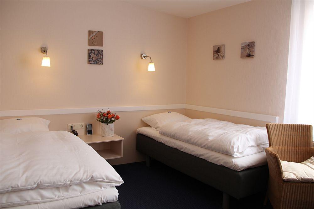 Schaefers Hotel, Self-Check-In, Cafe Und Baecker Am Hotel Vechta Bagian luar foto